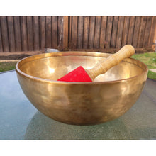 Load image into Gallery viewer, FAST SHIPPING Large Tibetan Singing Bowl  Hand Hammered Meditation, Chakra Balance Healing Sound Therapy Sound Bowl - sevenzings
