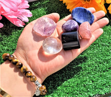 Load image into Gallery viewer, Stress Anxiety Relief Crystal Kit Set
