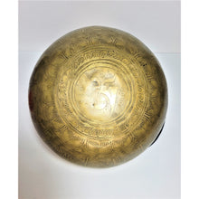 Load image into Gallery viewer, 9&quot; Buddha Etched Singing Bowl - Note C