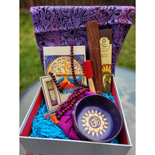 Load image into Gallery viewer, Crown Chakra Meditation Gift Set/Box - Singing Bowl Chakra Kit - sevenzings