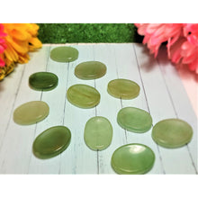 Load image into Gallery viewer, Worry Stone Palm Stone Thumb Stone Green Aventurine Reiki Energy Booster Healing Crystals Pocket Stone Calming/Self-Assurance Stone Sevenzings