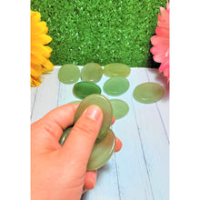 Load image into Gallery viewer, Worry Stone Palm Stone Thumb Stone Green Aventurine Reiki Energy Booster Healing Crystals Pocket Stone Calming/Self-Assurance Stone Sevenzings