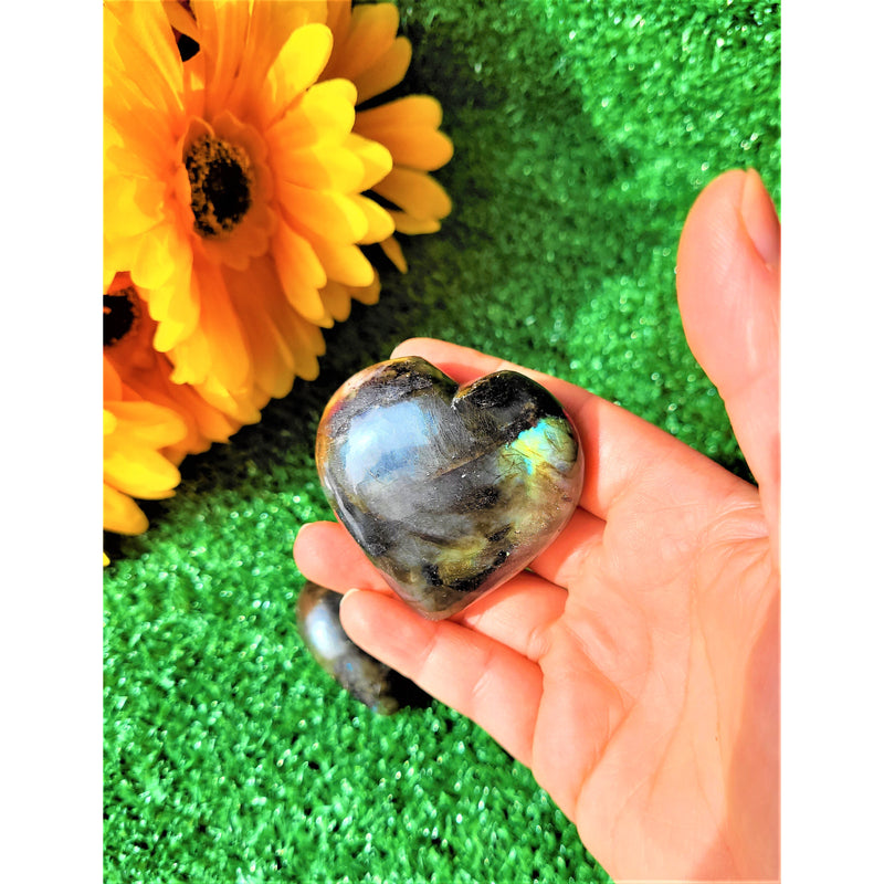 Heart Crystal Puffy Large Crystal Natural Labradorite Stone Healing Love Crystal Gemstone Palm Stone Cluster Love Stone Sevenzings