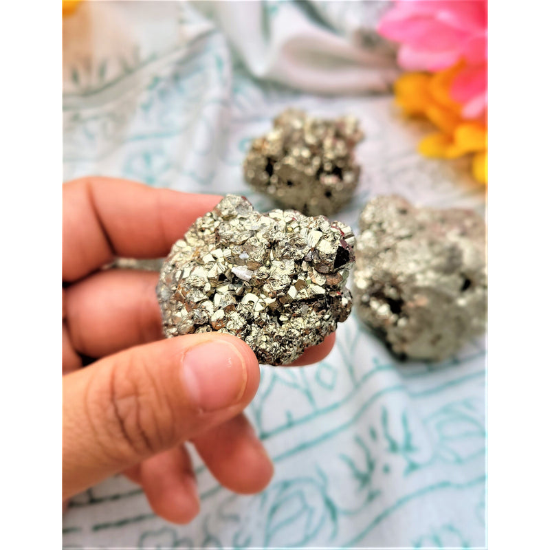 Pyrite Clusters Palm Stone Crystals Pocket Stone Protection Crystals for Prosperity Success Wealth Pyrite Raw Crystals - sevenzings