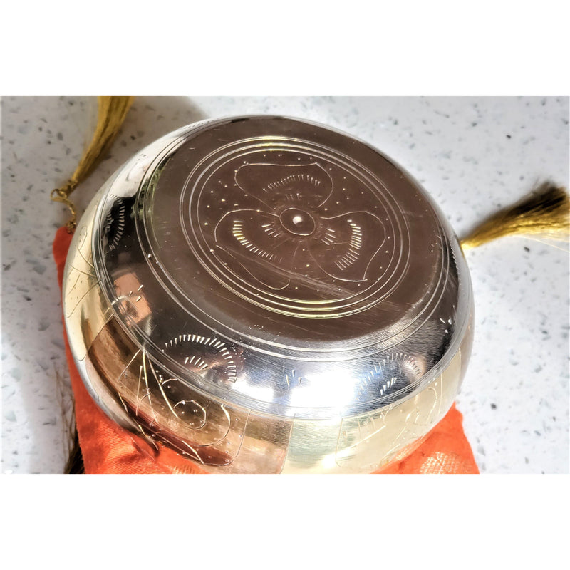 Silver Om Tibetan Singing Bowls Meditation Yoga Healing Sound Therapy Bowl - OM & Motifs Engraved Self Care