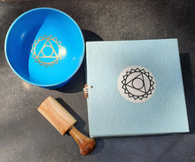 Load image into Gallery viewer, 7 Chakra Singing Bowl Set Box Meditation kit Yoga Reiki Chakra Balancing Chakra Healing Sound Bowls