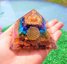 Load image into Gallery viewer, 7 Chakra Crystal Pyramid Healing Chakra Wands Orgone Pyramid Power Energy Orgonite Pyramid

